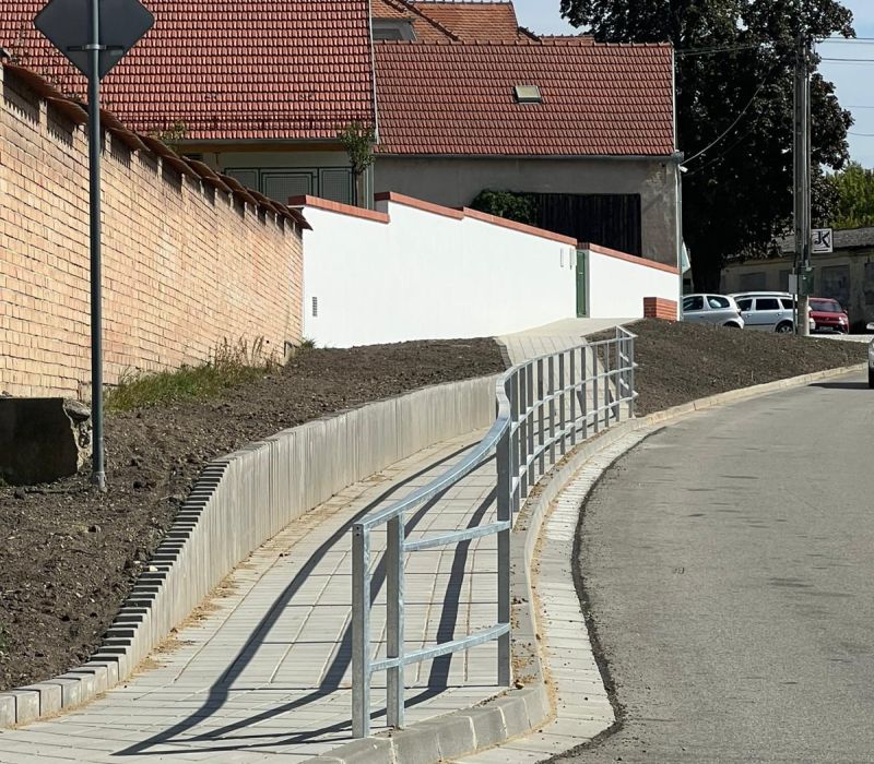 Dolní Dunajovice-budování dětské skupiny– SO 05 chodník v ul. Rudé armády